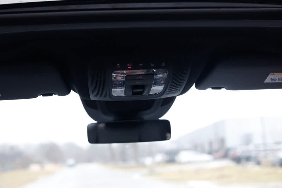 Thumbnail: 2026 Mercedes-Benz GLE - 22