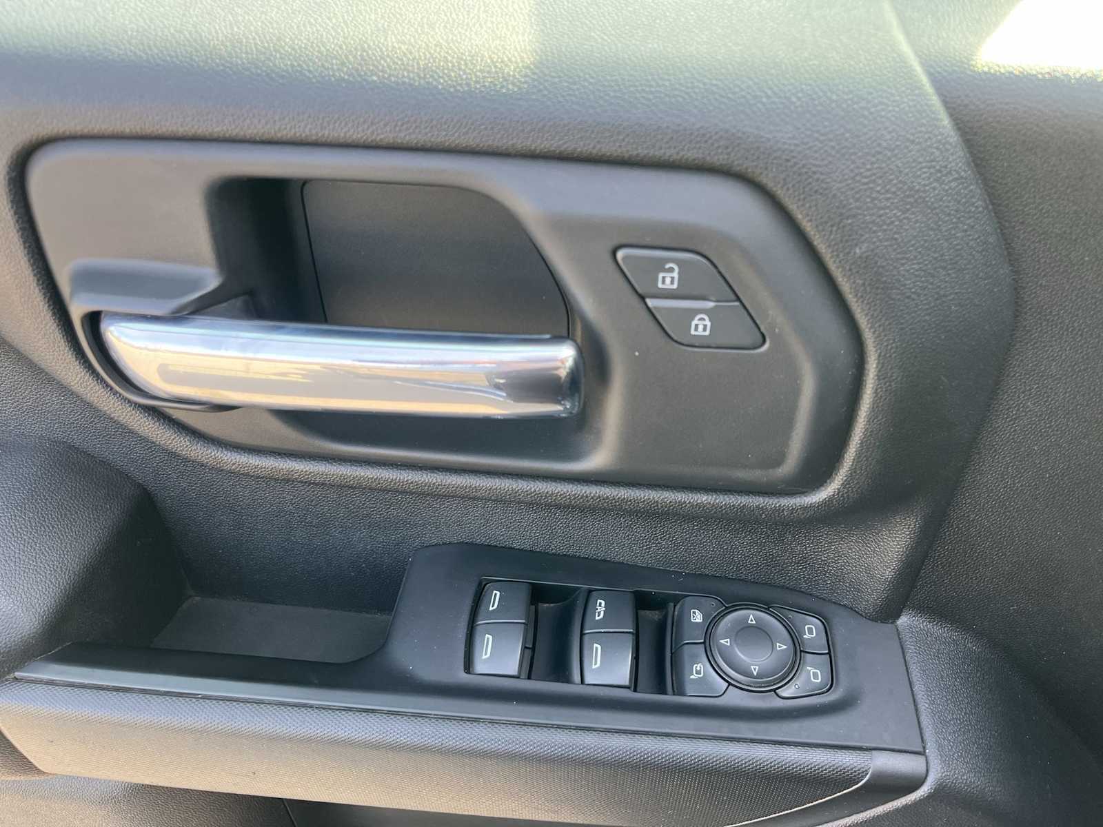 Thumbnail: 2022 Chevrolet Silverado 2500 - 17