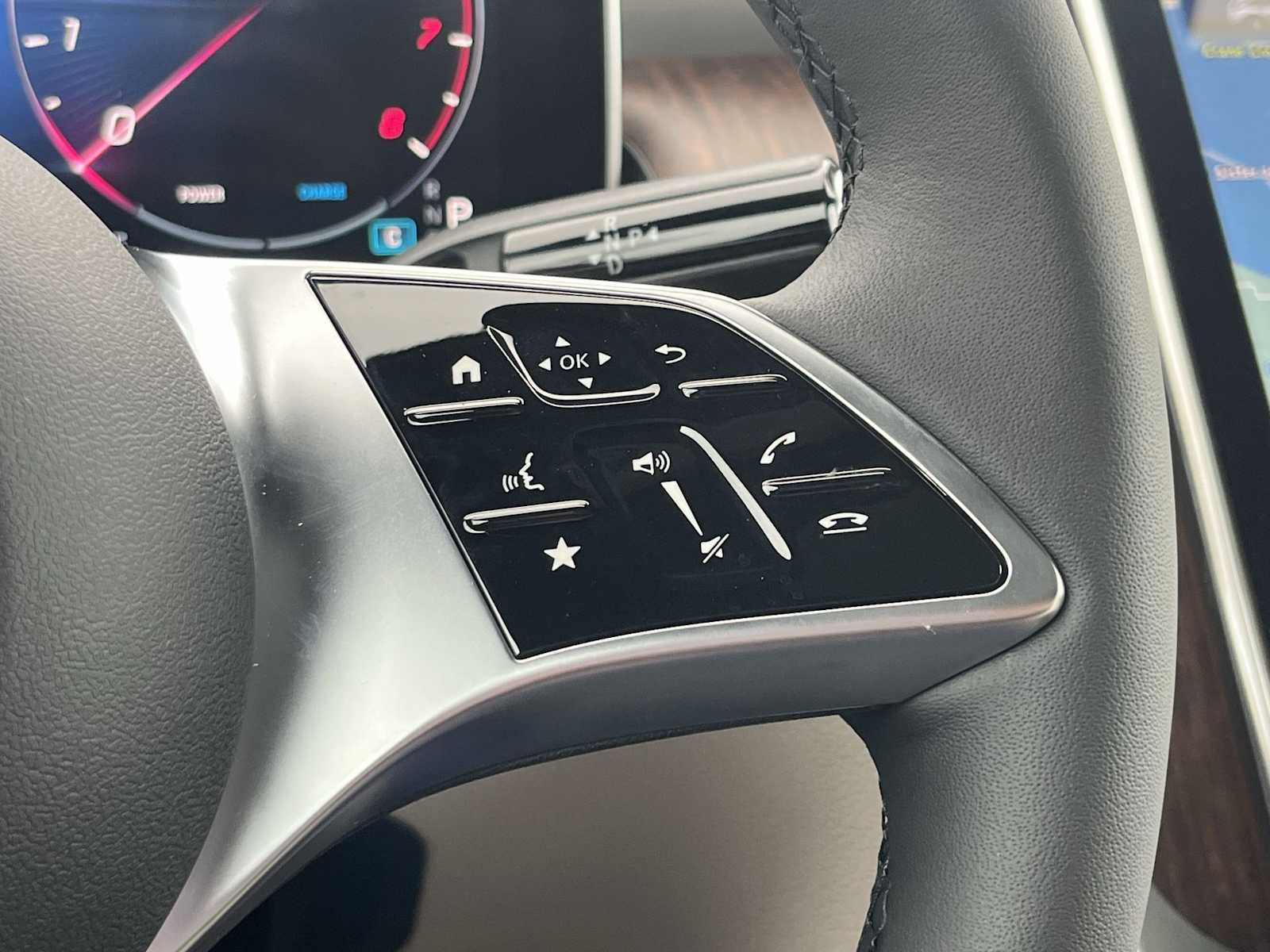 Thumbnail: 2026 Mercedes-Benz GLC - 32