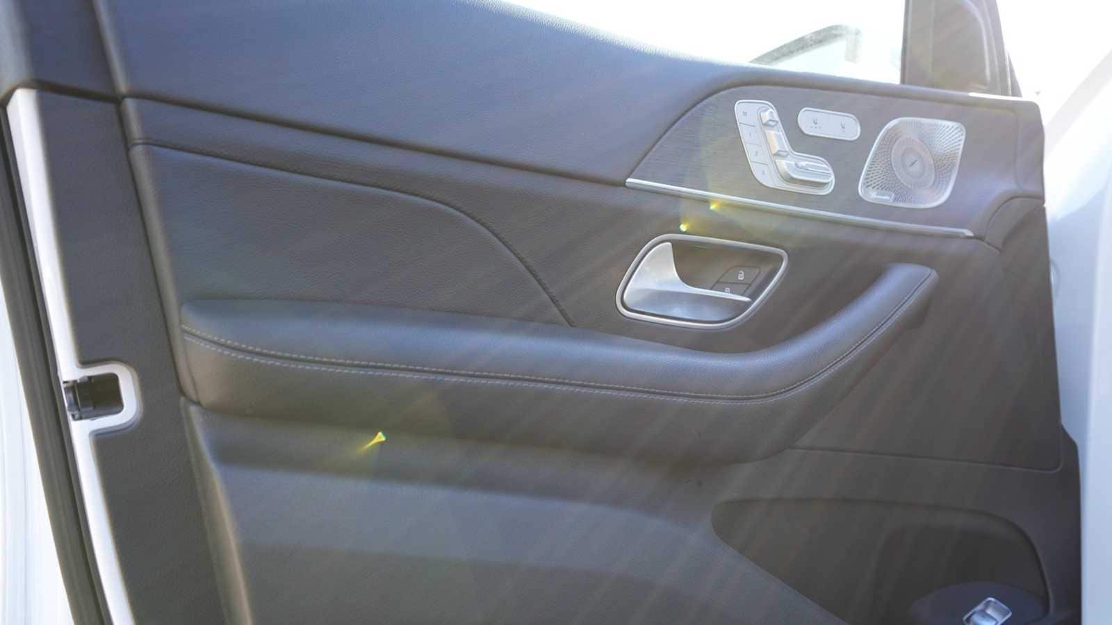 Thumbnail: 2020 Mercedes-Benz GLS - 18