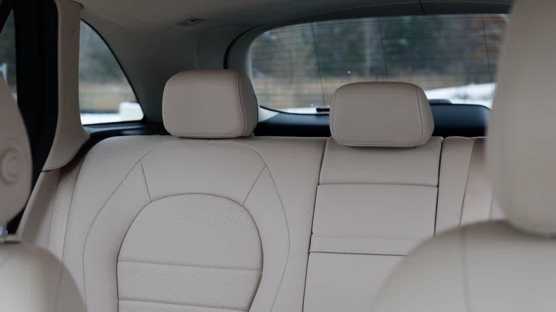 Thumbnail: 2022 Mercedes-Benz GLC - 23