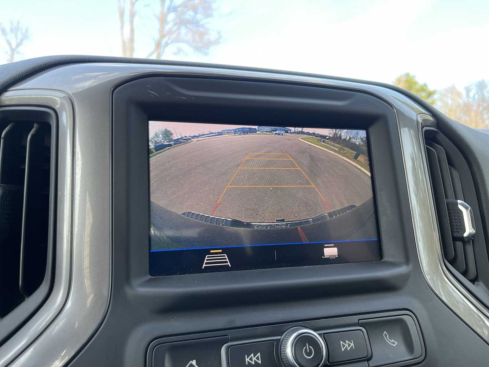 Thumbnail: 2022 Chevrolet Silverado 2500 - 28