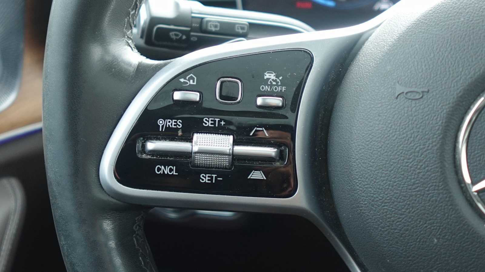 Thumbnail: 2020 Mercedes-Benz GLS - 36