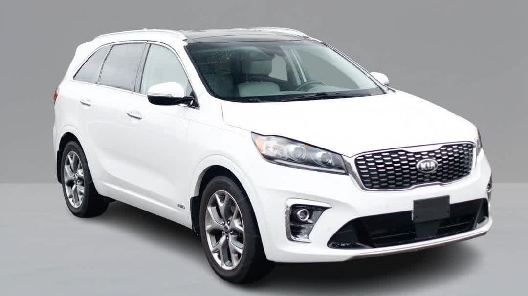 Thumbnail: 2019 Kia Sorento - 3