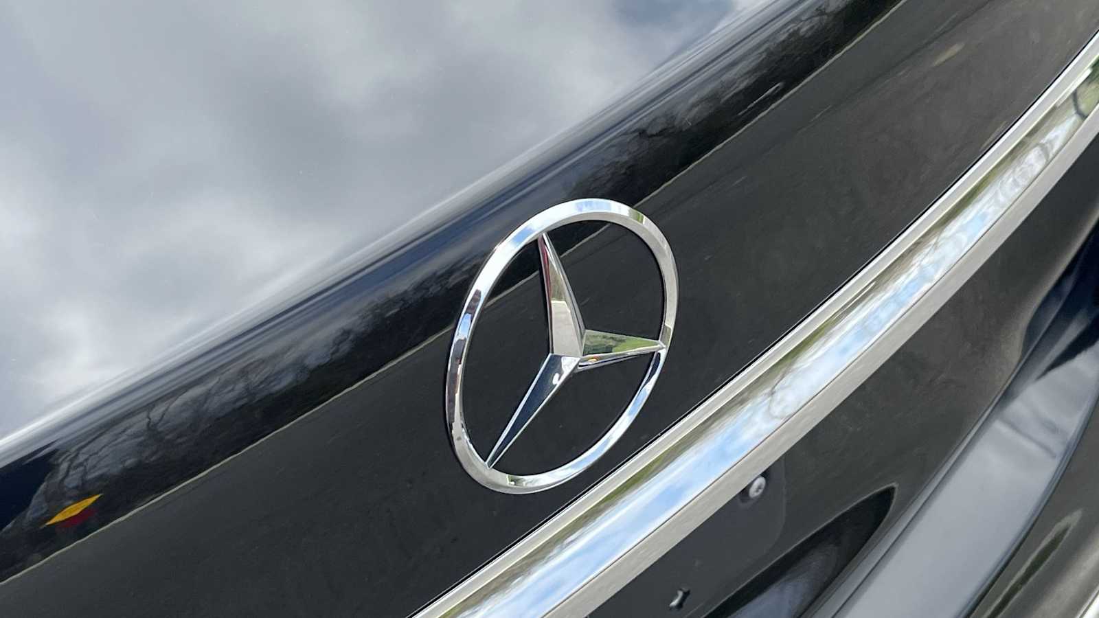 Thumbnail: 2019 Mercedes-Benz E-Class - 23