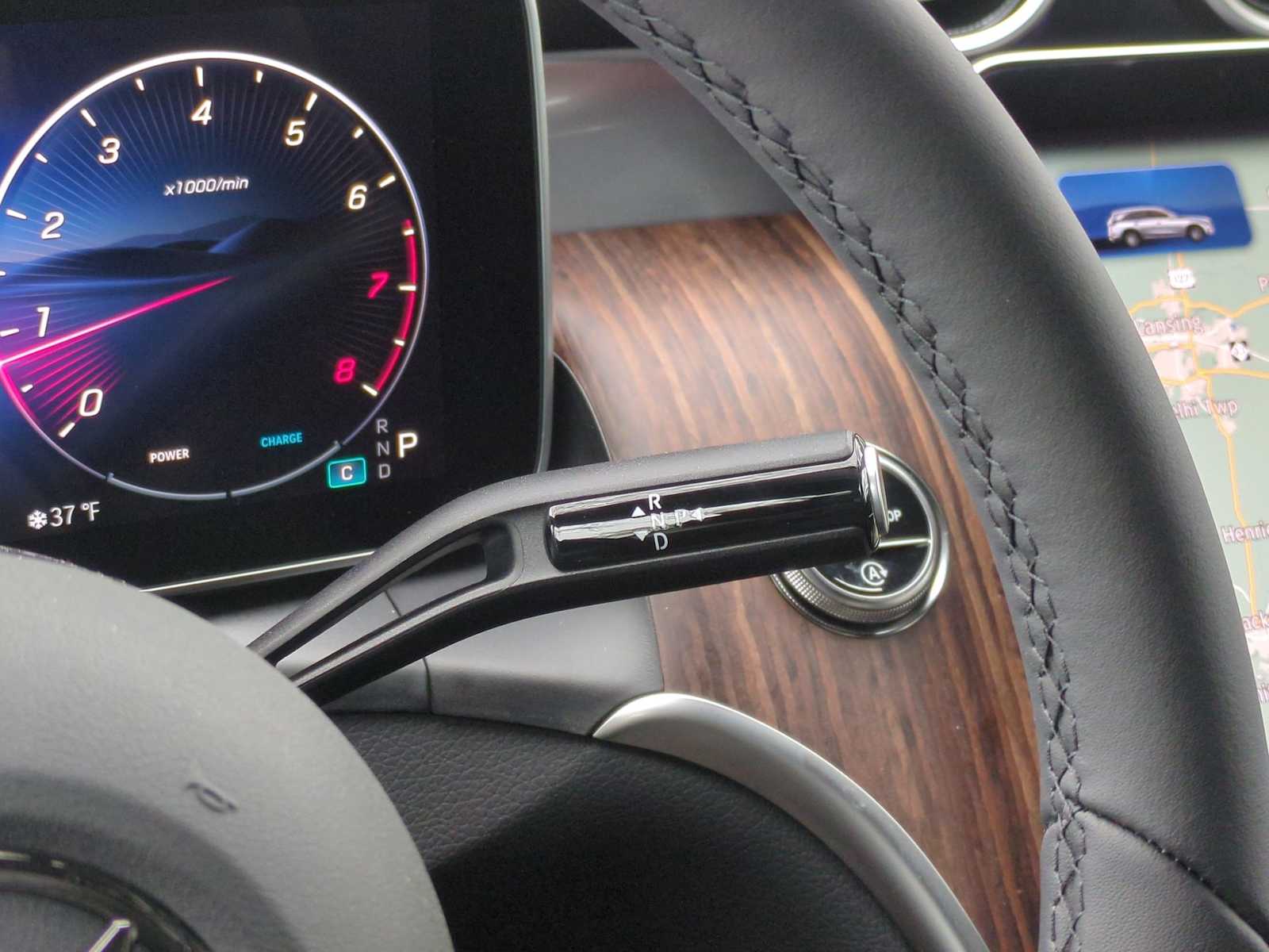 Thumbnail: 2025 Mercedes-Benz GLC - 32