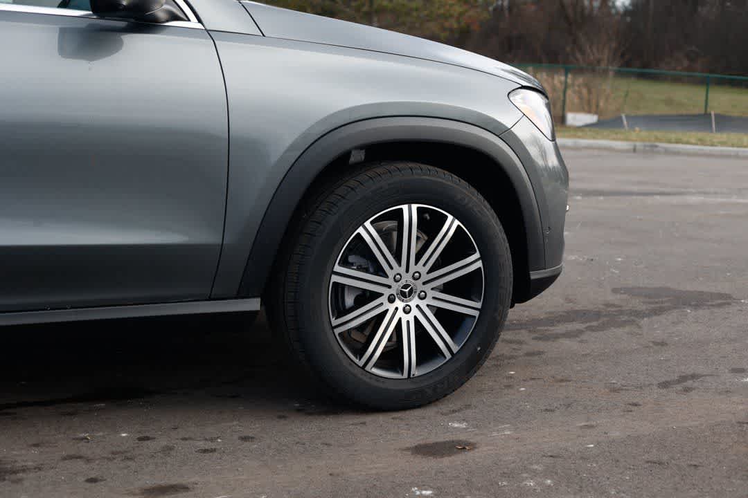 Thumbnail: 2026 Mercedes-Benz GLE - 26