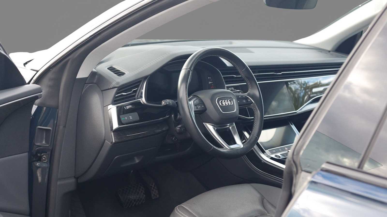 Thumbnail: 2023 Audi Q8 - 14