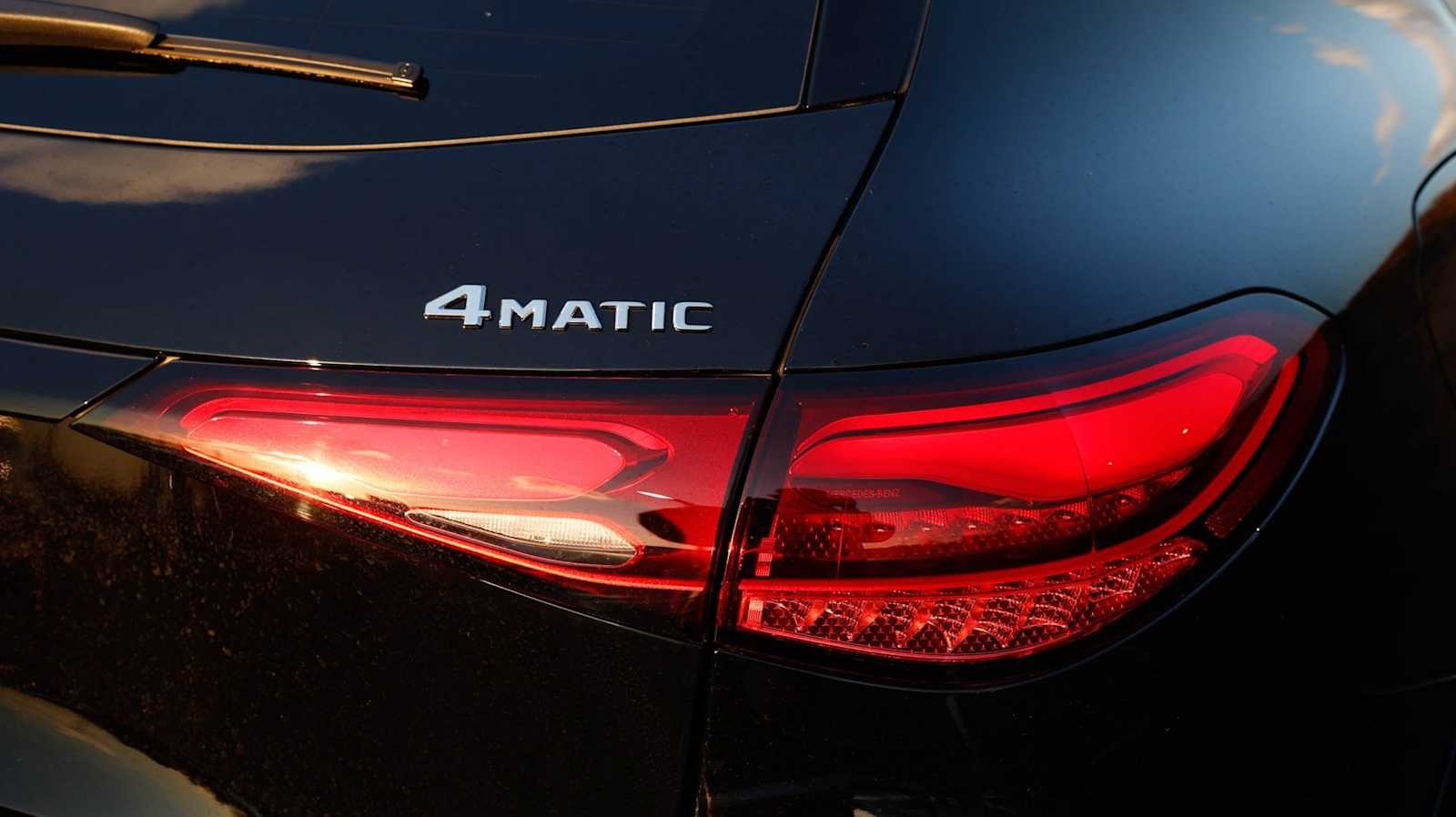 Thumbnail: 2026 Mercedes-Benz GLC - 10