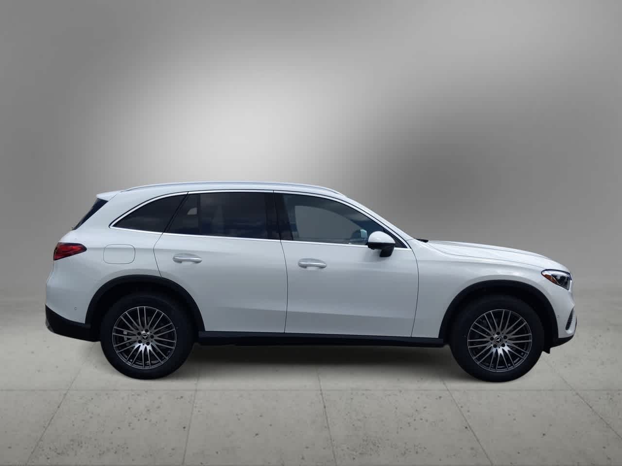 Thumbnail: 2025 Mercedes-Benz GLC - 9
