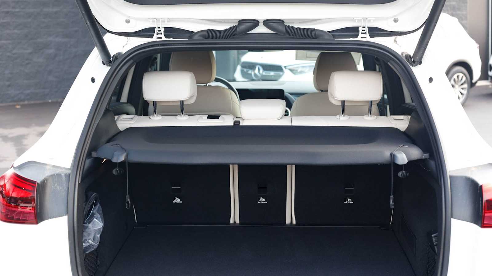 Thumbnail: 2026 Mercedes-Benz GLA - 18