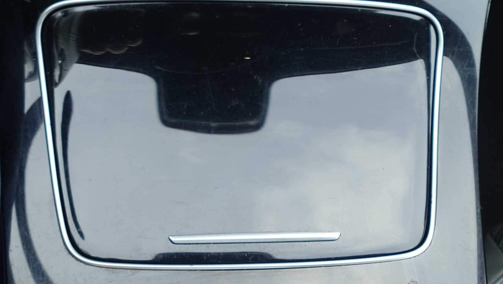 Thumbnail: 2017 Mercedes-Benz E-Class - 39