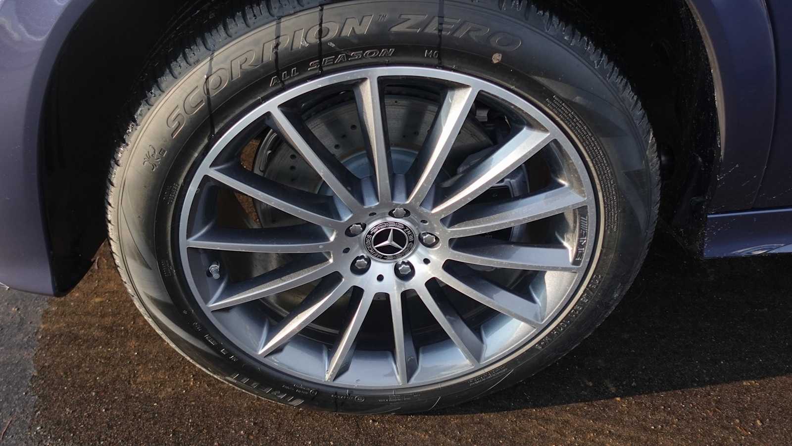 Thumbnail: 2026 Mercedes-Benz GLE - 10