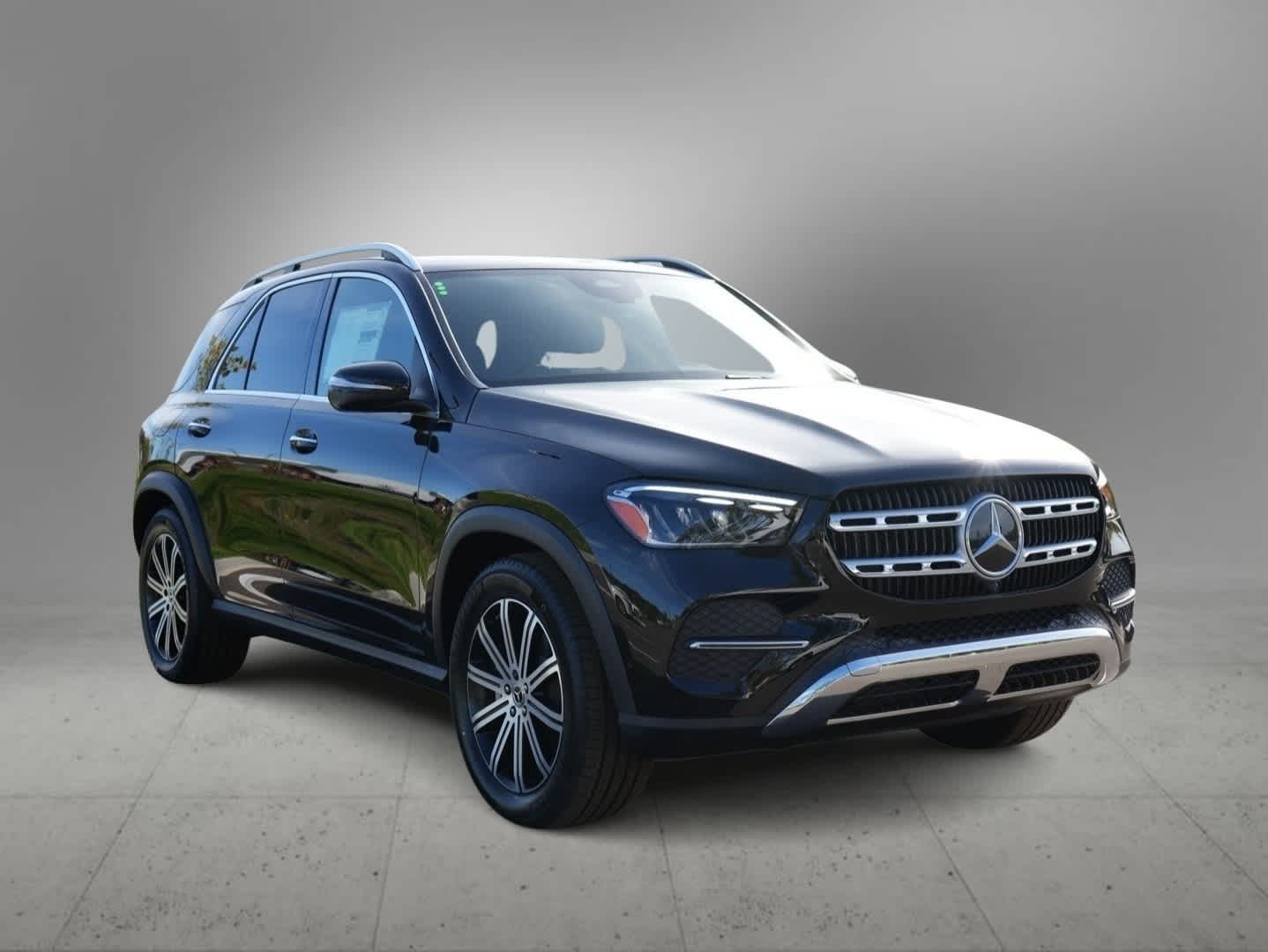 2026 Mercedes Benz GLC 300 4MATIC photo 3