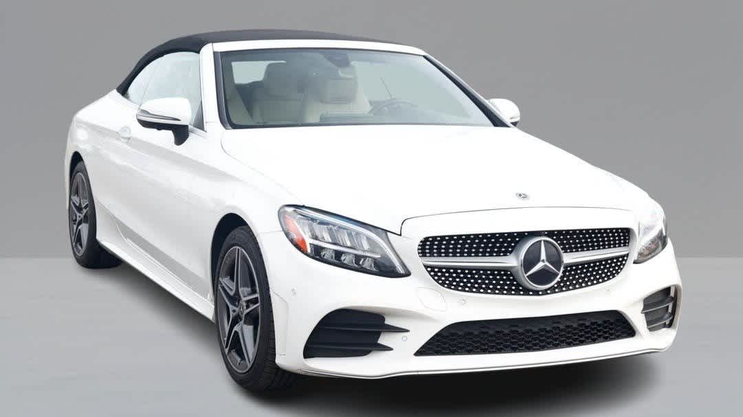 2021 Mercedes Benz C photo 3
