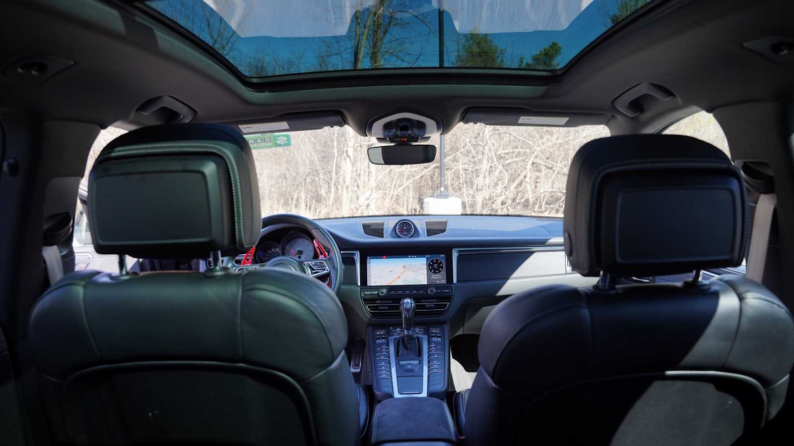 Thumbnail: 2021 Porsche Macan - 38