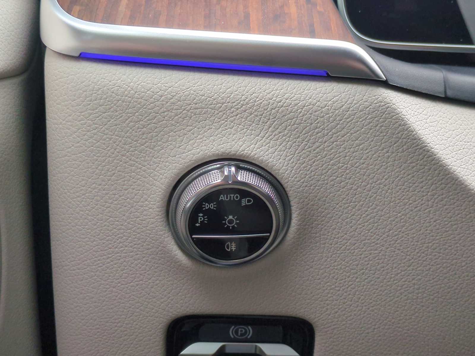 Thumbnail: 2025 Mercedes-Benz GLC - 29