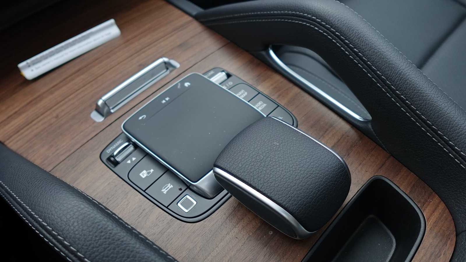 Thumbnail: 2026 Mercedes-Benz GLE - 33