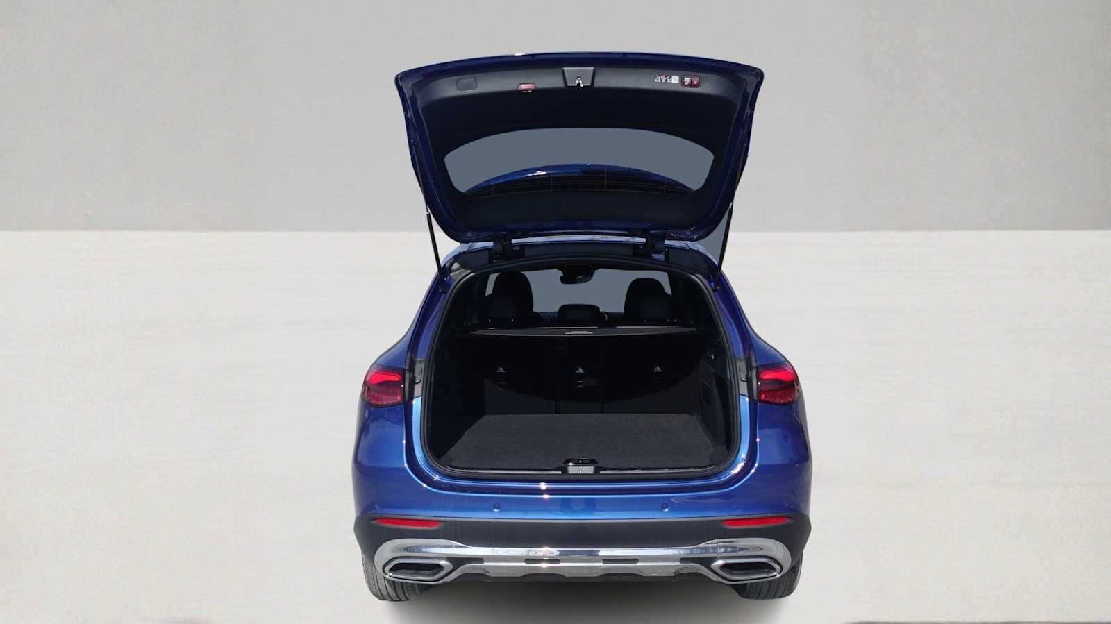 Thumbnail: 2026 Mercedes-Benz GLC - 10