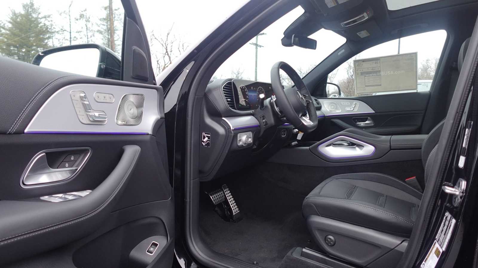 Thumbnail: 2026 Mercedes-Benz GLE - 26