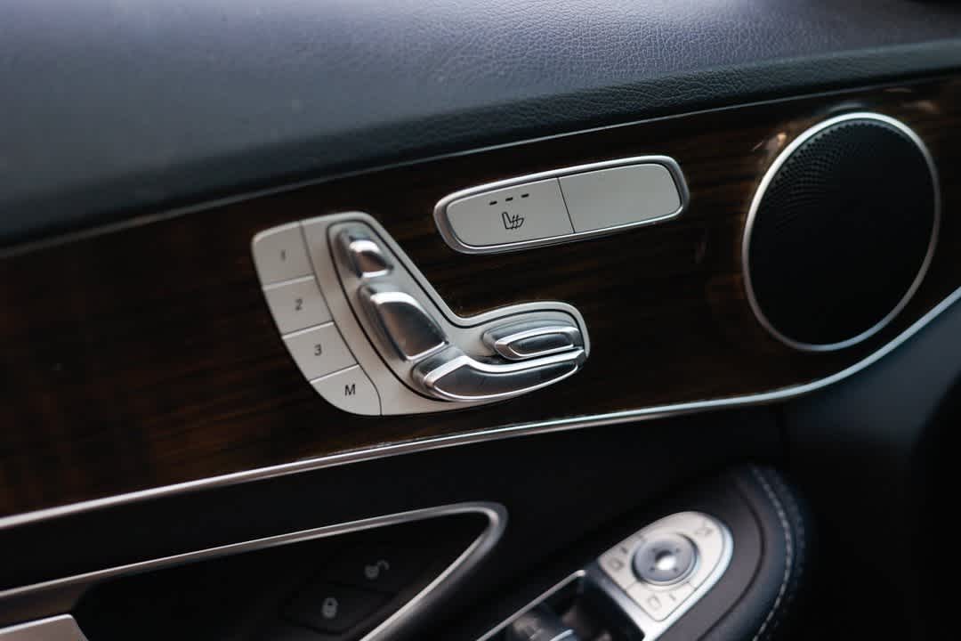 Thumbnail: 2019 Mercedes-Benz C-Class - 32