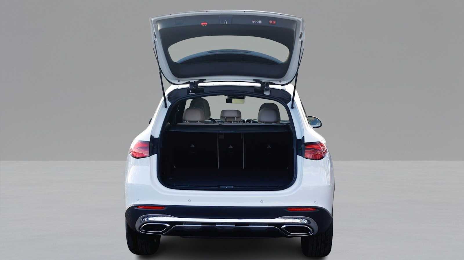 Thumbnail: 2026 Mercedes-Benz GLC - 11