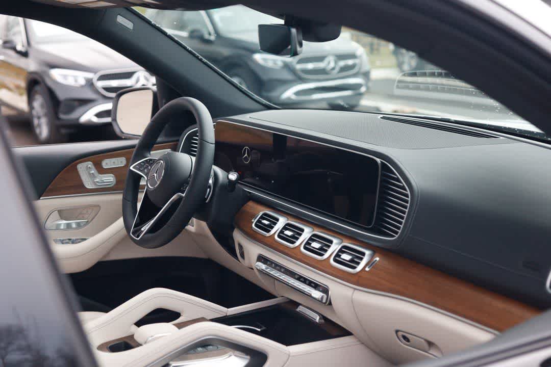 Thumbnail: 2026 Mercedes-Benz GLE - 19
