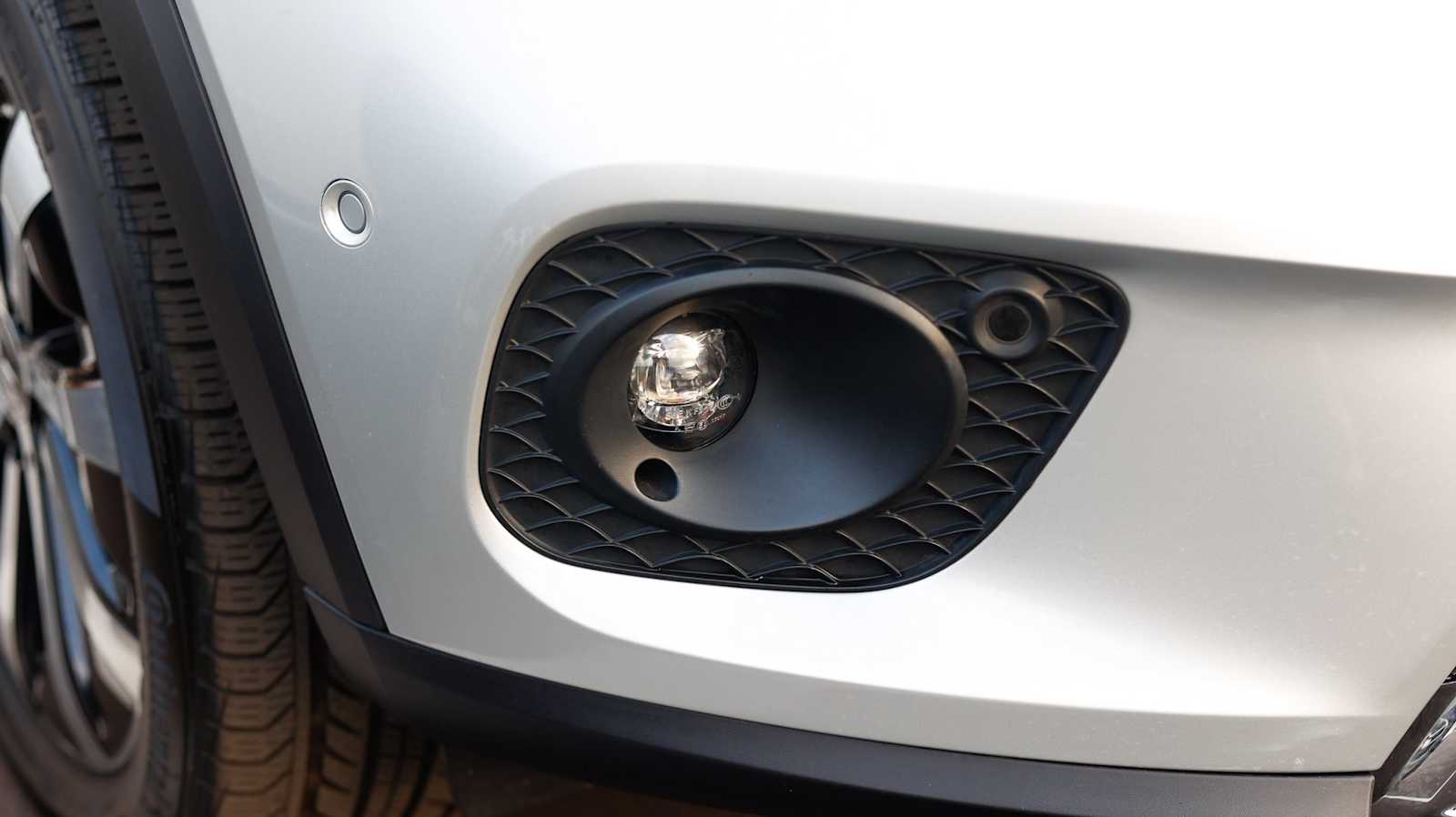 Thumbnail: 2023 Mercedes-Benz GLB - 16