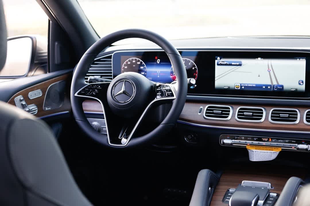 Thumbnail: 2026 Mercedes-Benz GLE - 19