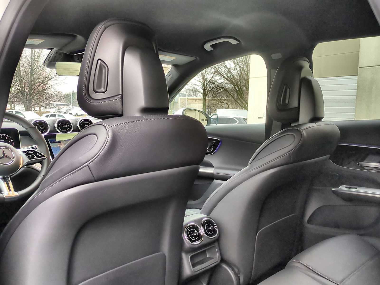 Thumbnail: 2025 Mercedes-Benz GLC - 19