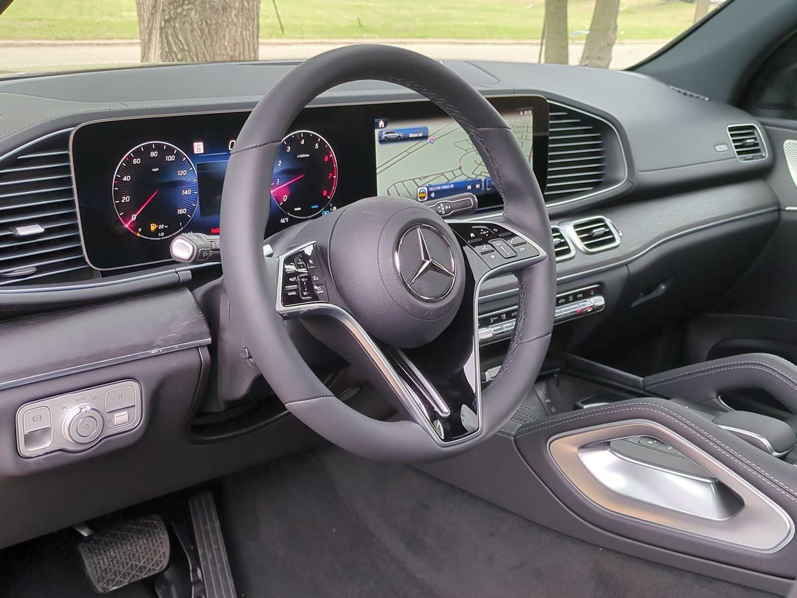 Thumbnail: 2025 Mercedes-Benz GLS - 10