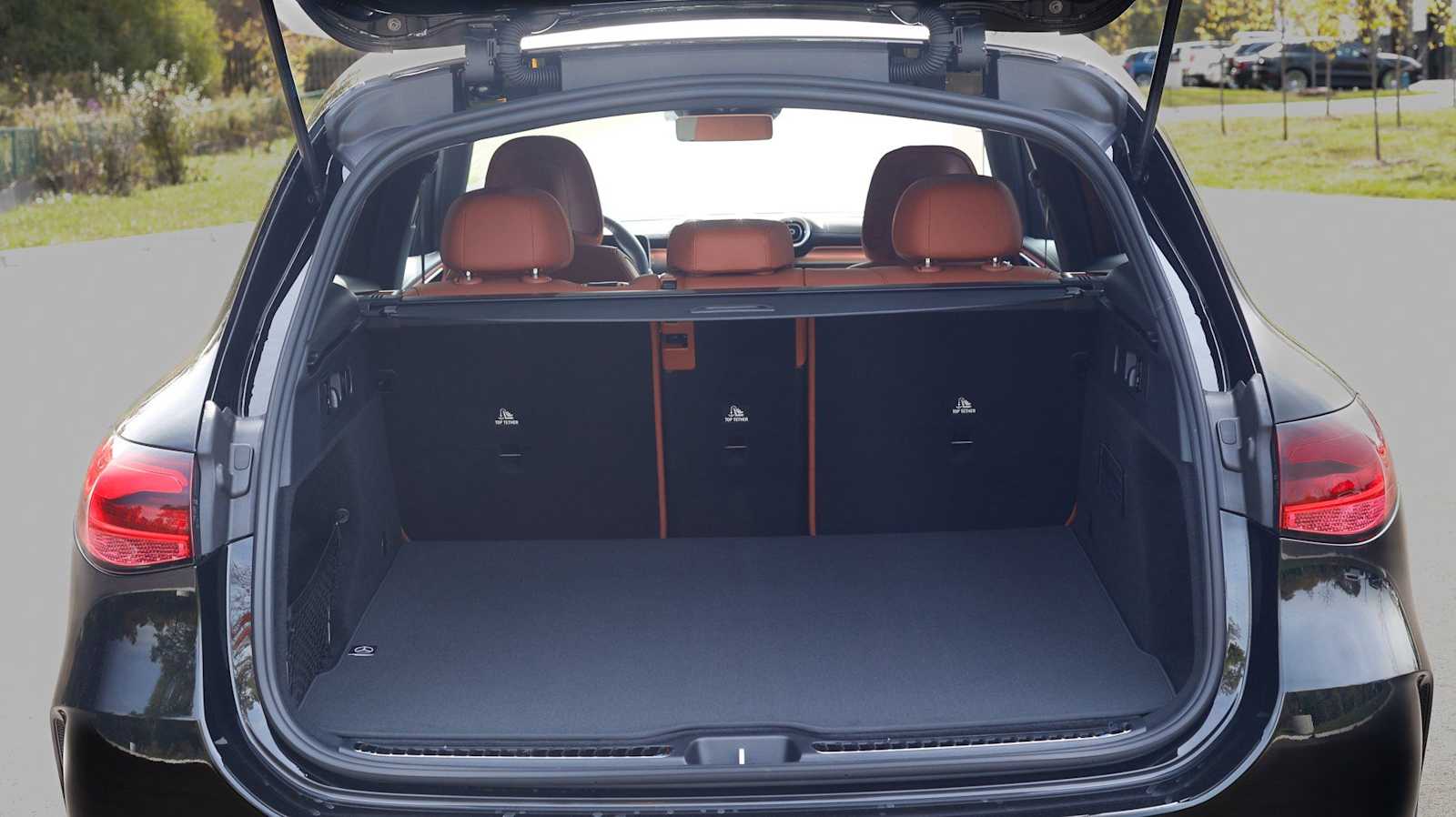 Thumbnail: 2026 Mercedes-Benz GLC - 15