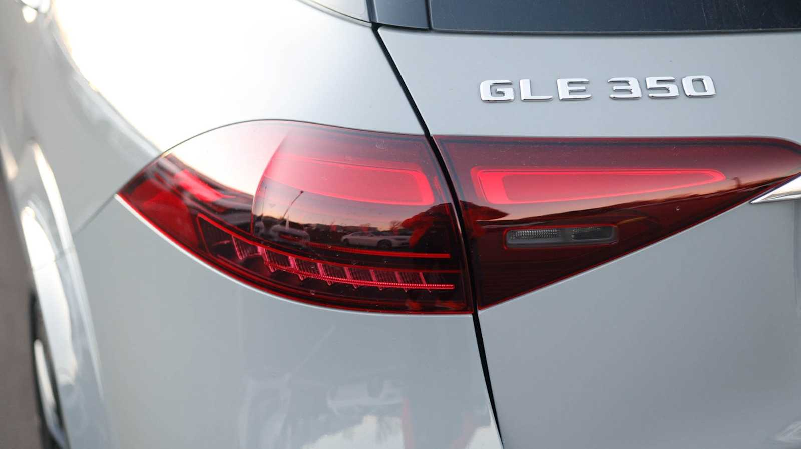 Thumbnail: 2026 Mercedes-Benz GLE - 9