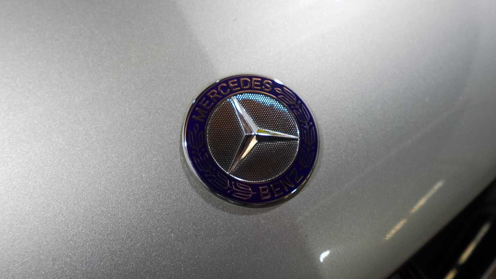 Thumbnail: 2015 Mercedes-Benz C-Class - 11