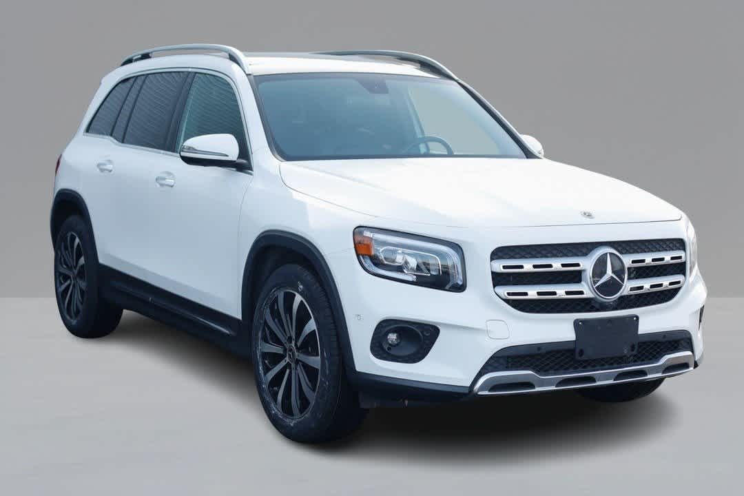 Thumbnail: 2022 Mercedes-Benz GLB - 3