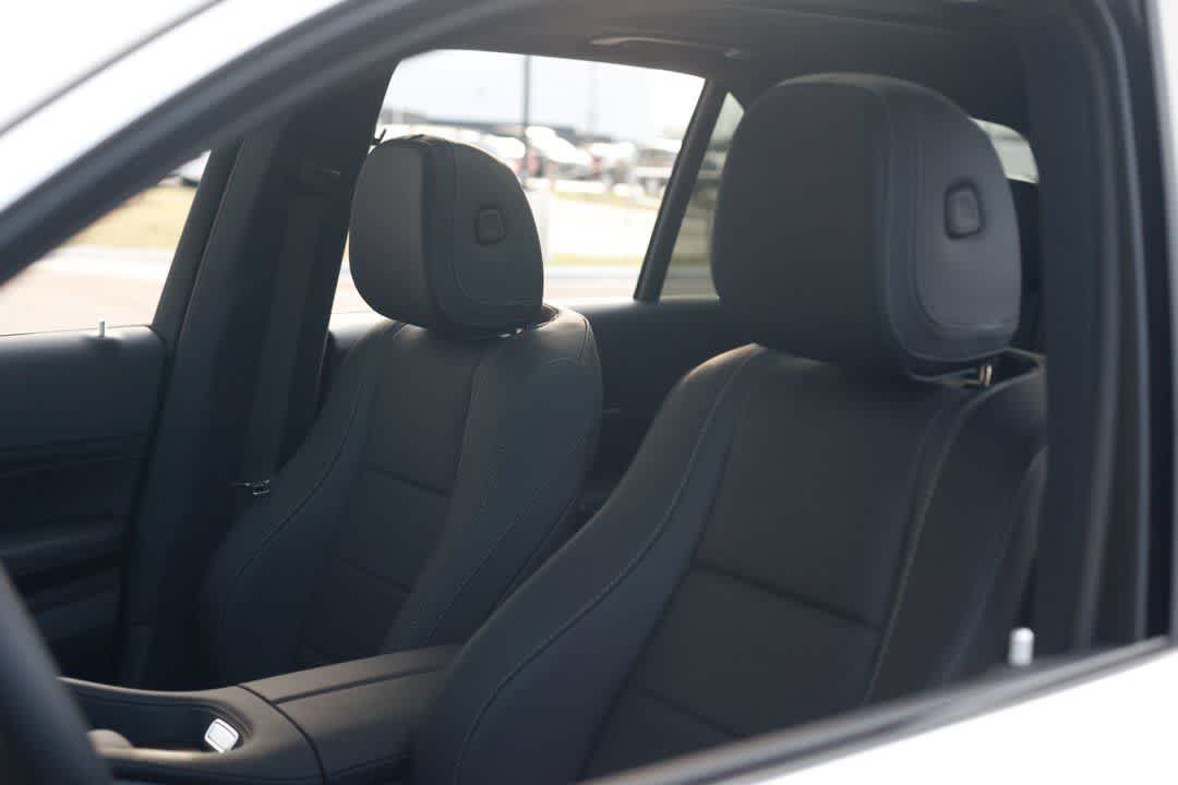 Thumbnail: 2026 Mercedes-Benz GLE - 9