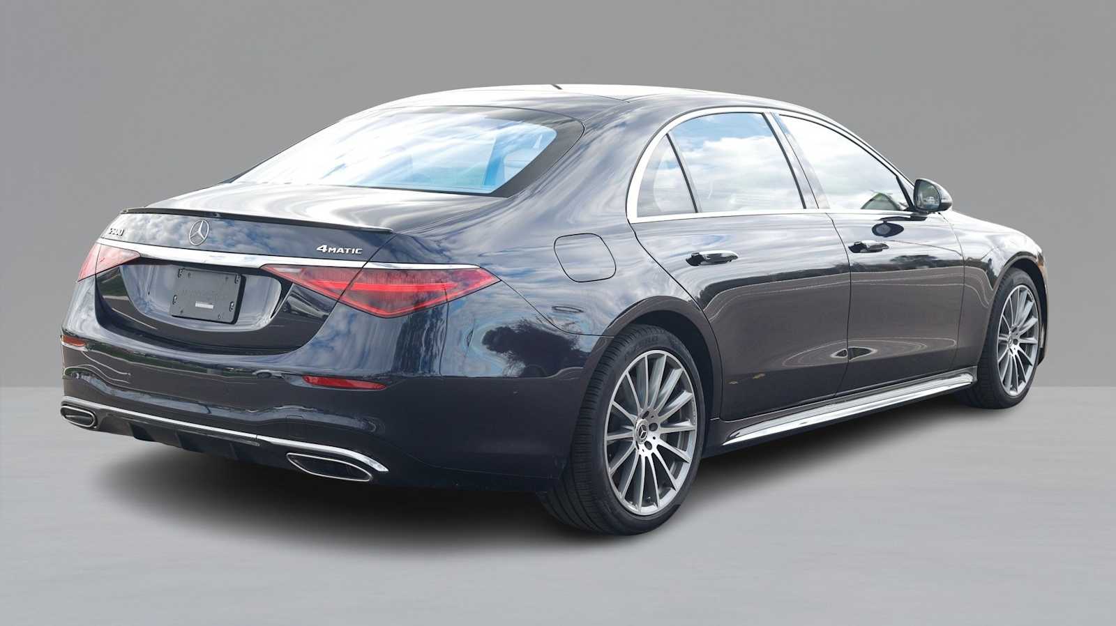 Thumbnail: 2023 Mercedes-Benz S-Class - 5
