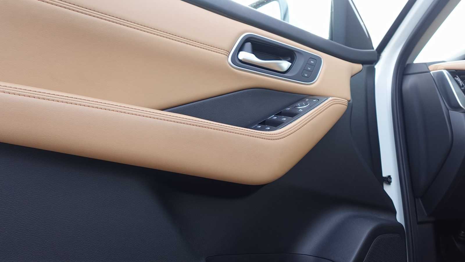 Thumbnail: 2021 Nissan Rogue - 27