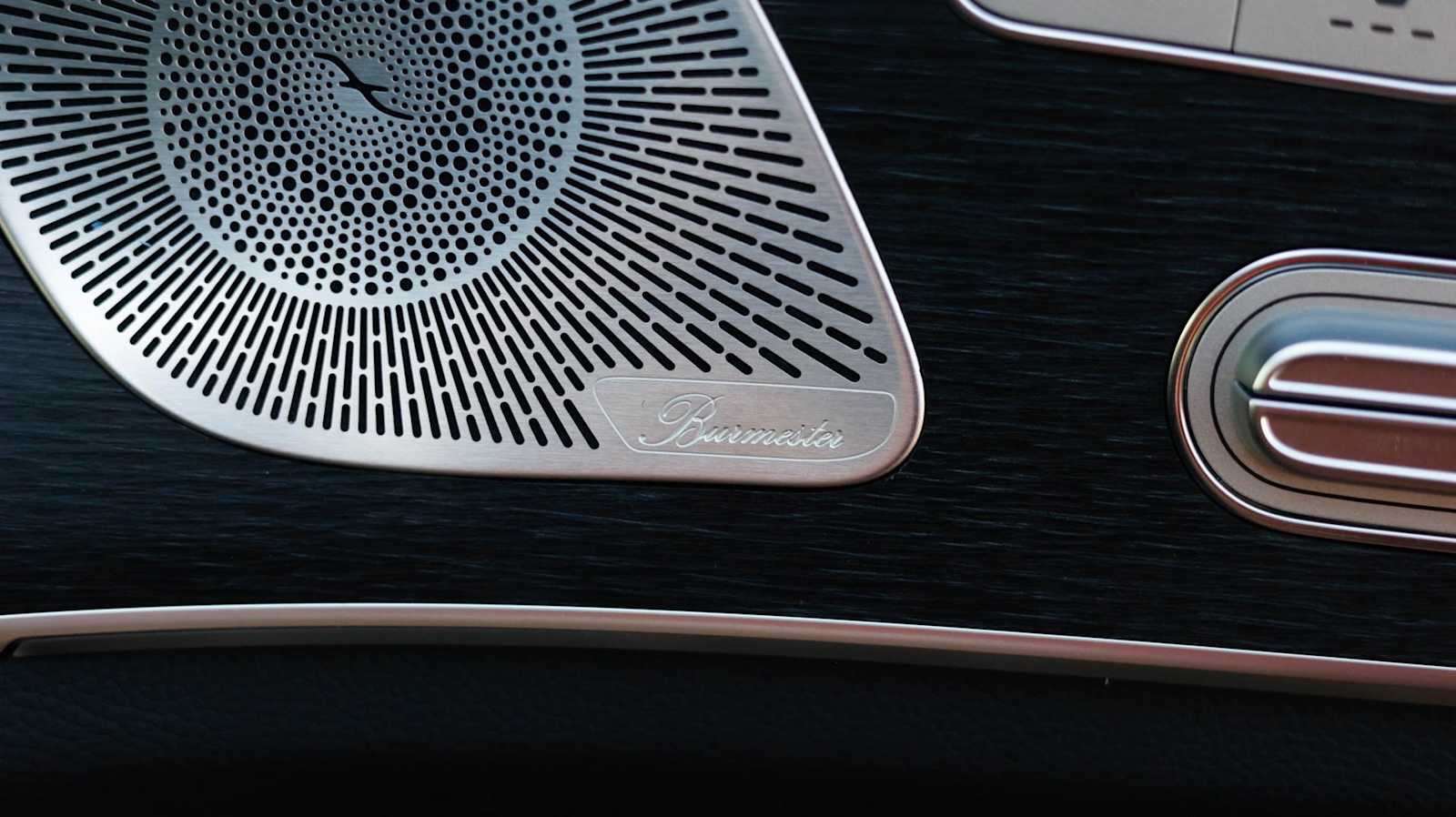 Thumbnail: 2026 Mercedes-Benz GLE - 30