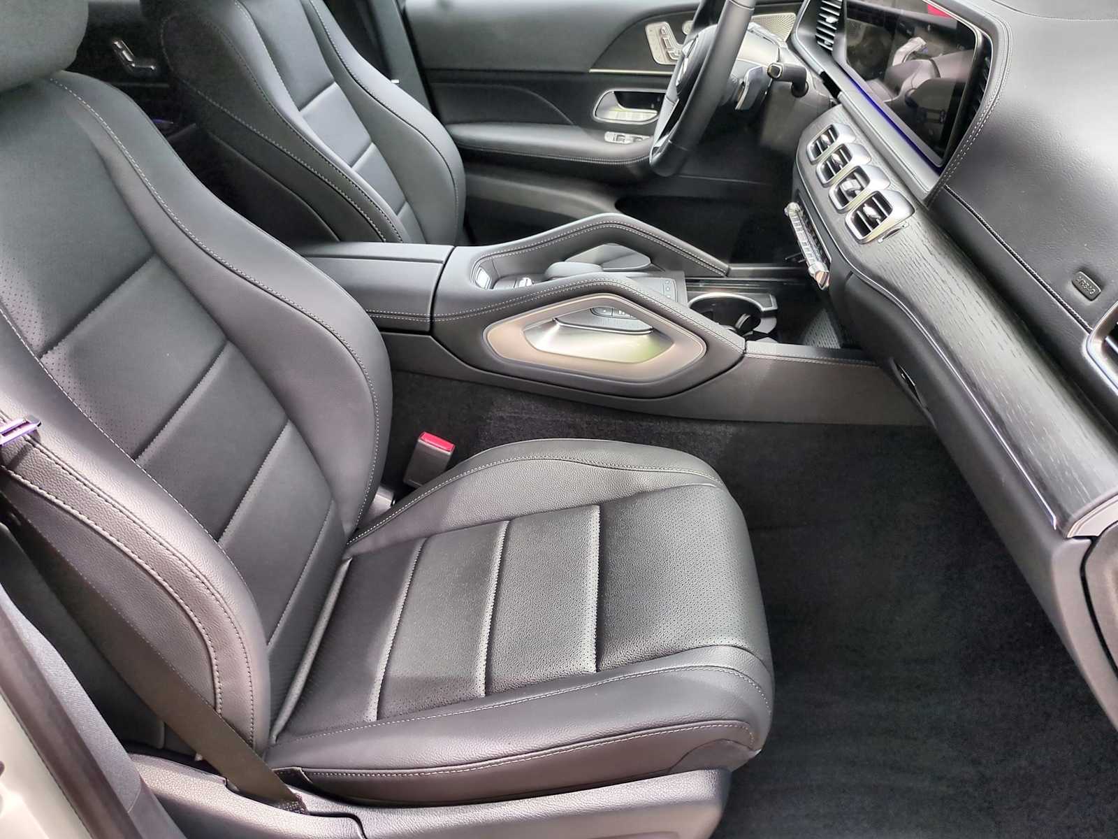 Thumbnail: 2025 Mercedes-Benz GLS - 23