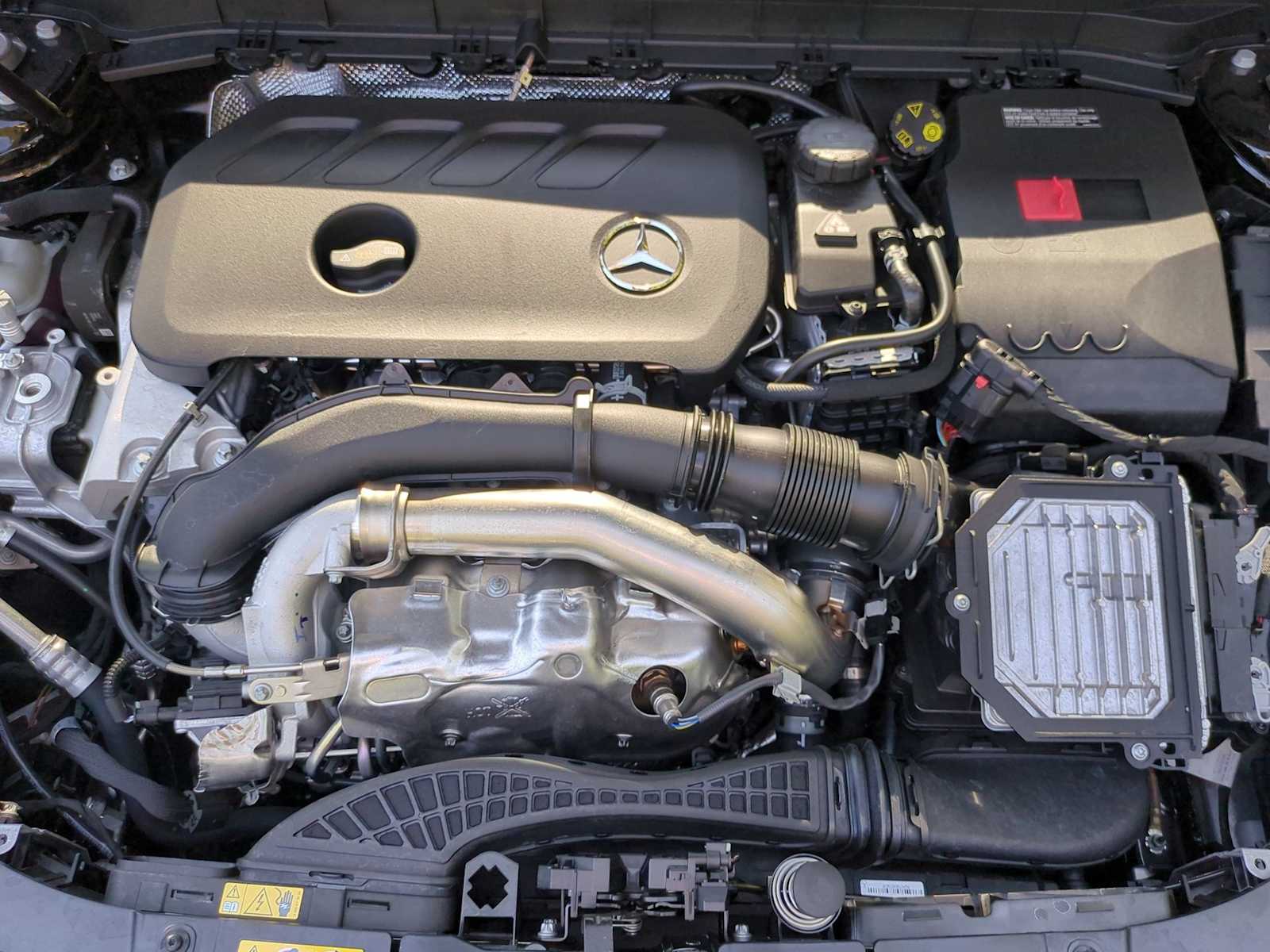 Thumbnail: 2025 Mercedes-Benz GLB - 15