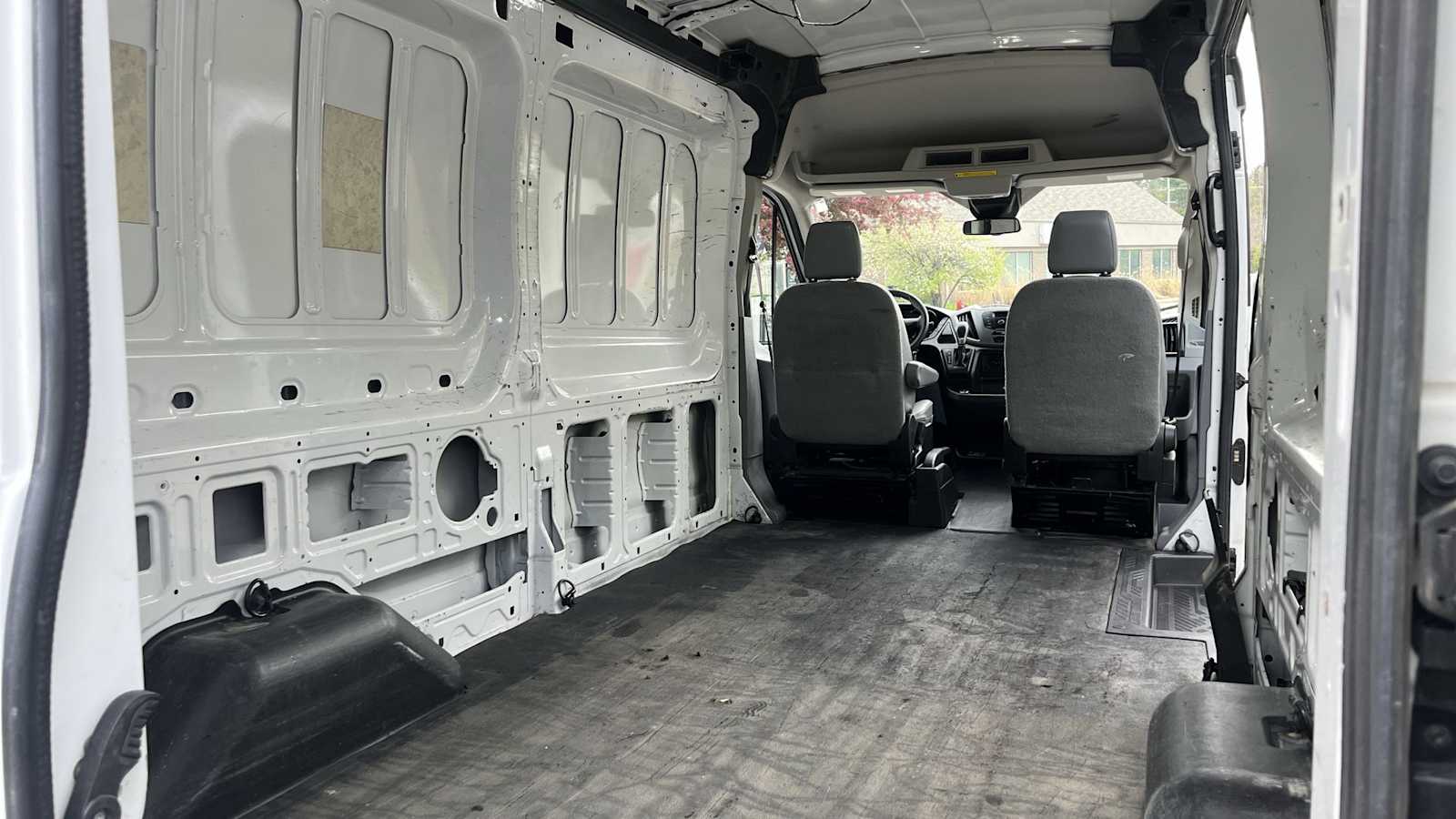Thumbnail: 2018 Ford Transit Series - 13