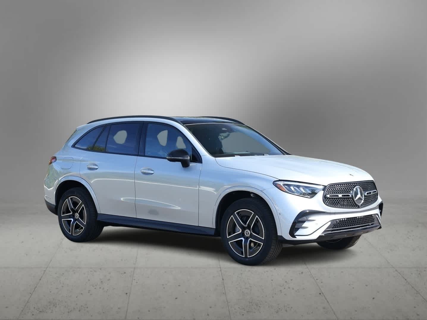 2026 Mercedes Benz GLC 300 4MATIC photo 3
