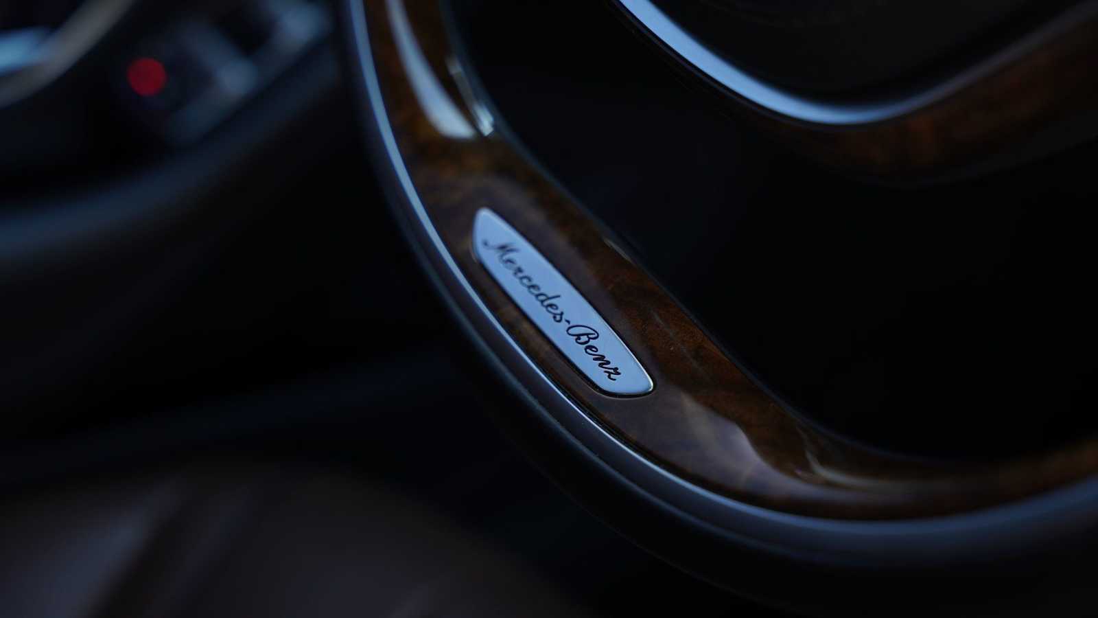 Thumbnail: 2015 Mercedes-Benz S-Class - 26