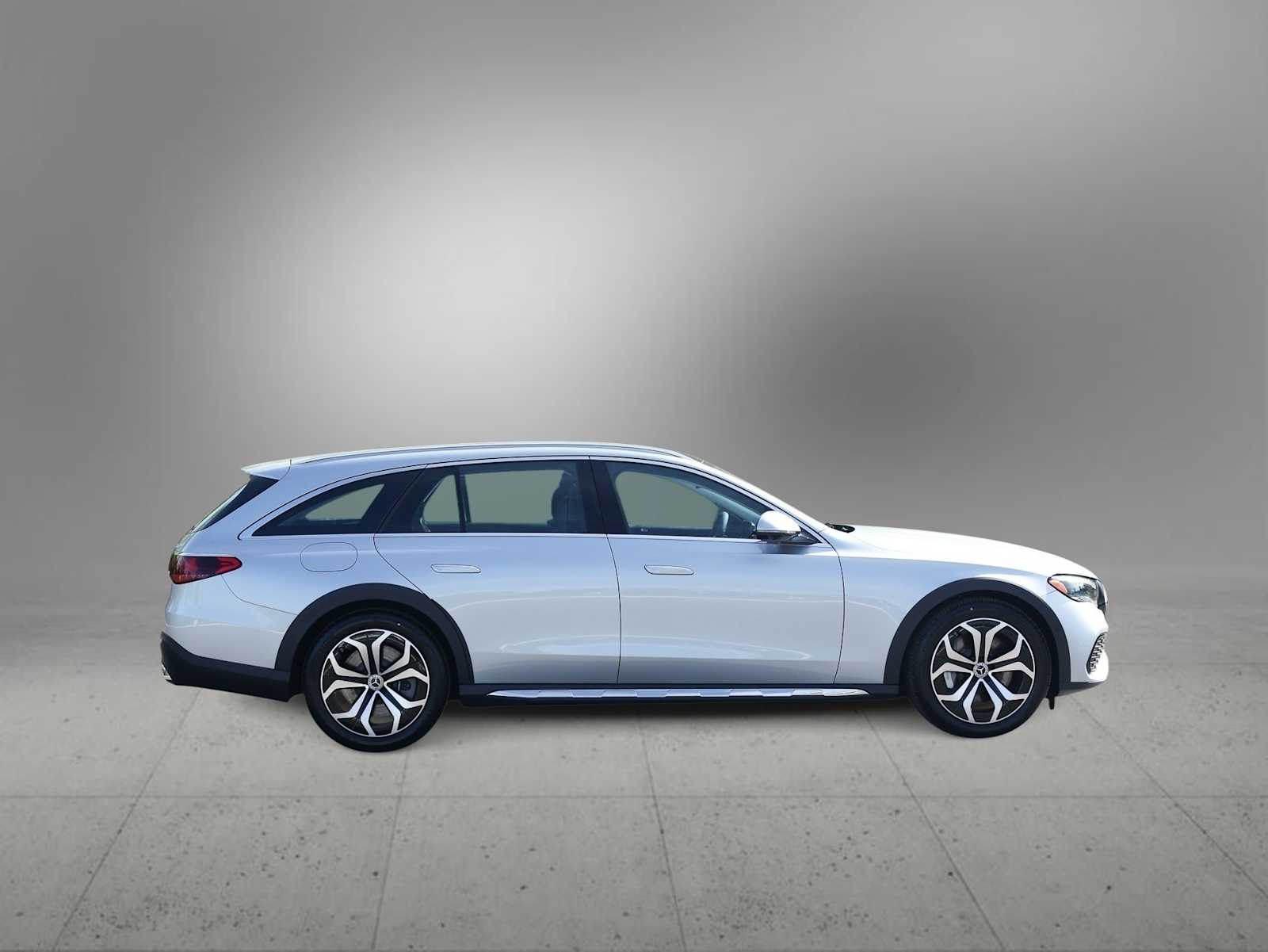 2025 Mercedes Benz E 450 4MATIC All-Terrain photo 4