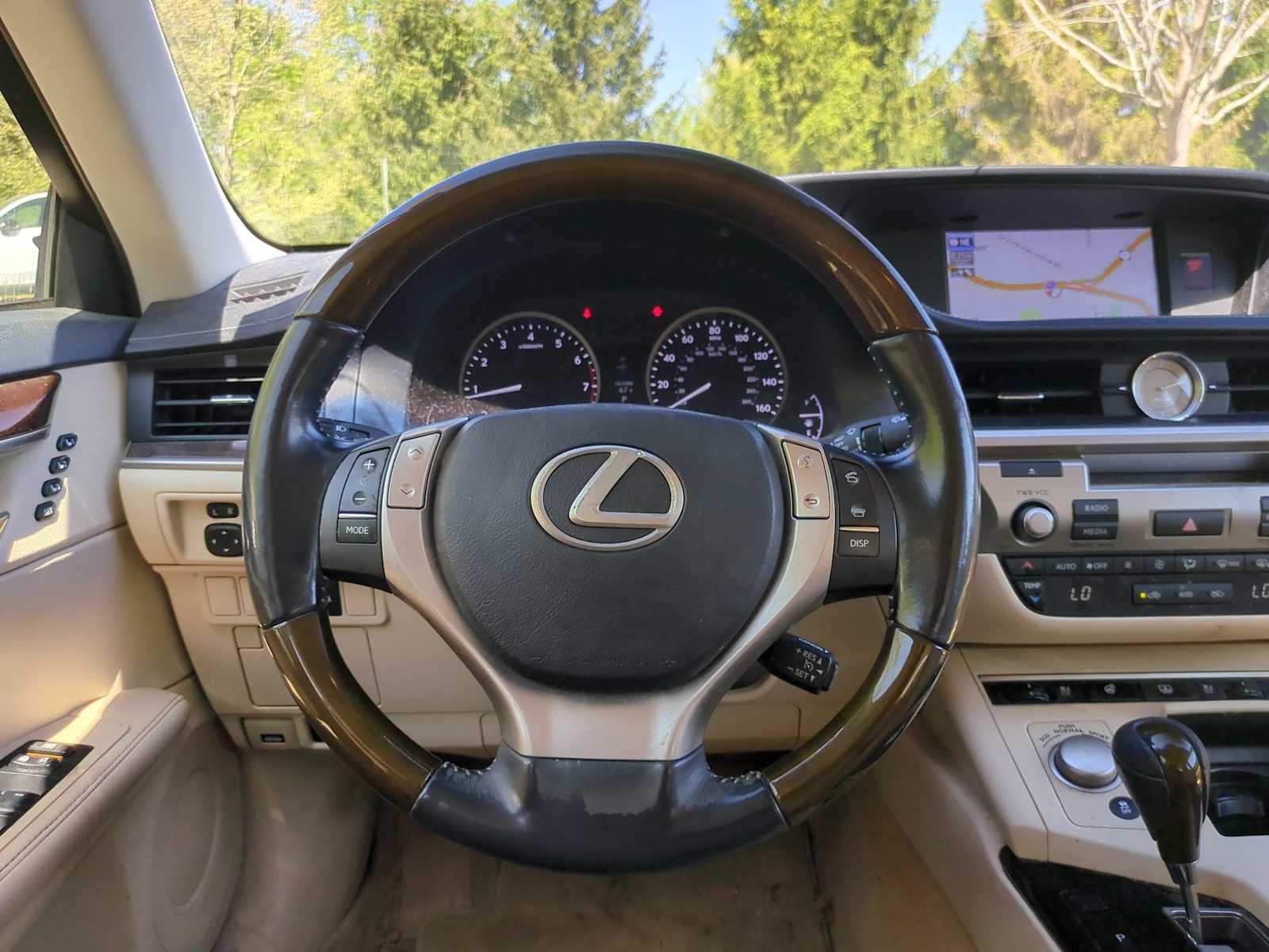 2013 Lexus ES 350 22