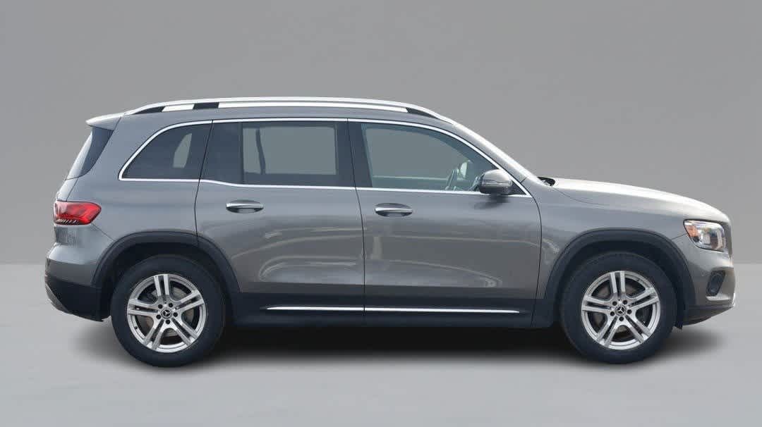 Thumbnail: 2022 Mercedes-Benz GLB - 4