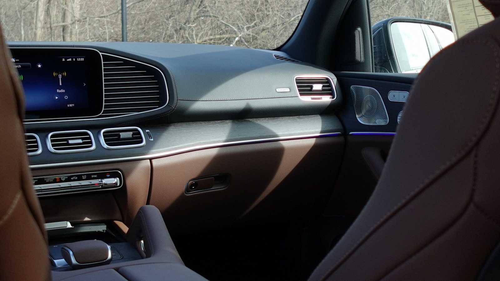 Thumbnail: 2026 Mercedes-Benz GLE - 46