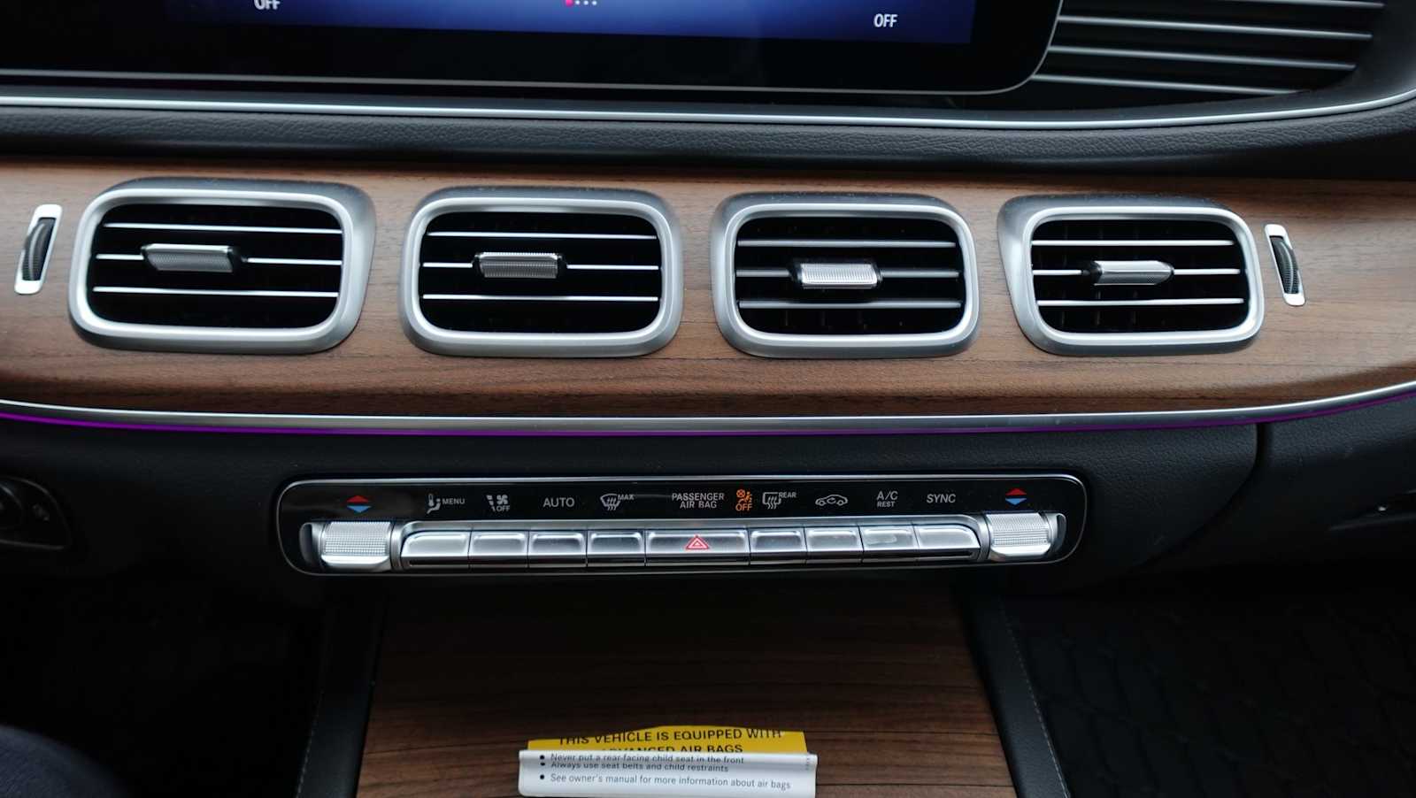 Thumbnail: 2026 Mercedes-Benz GLE - 30