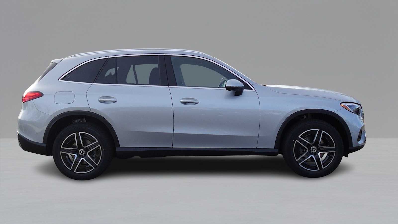 Thumbnail: 2026 Mercedes-Benz GLC - 4